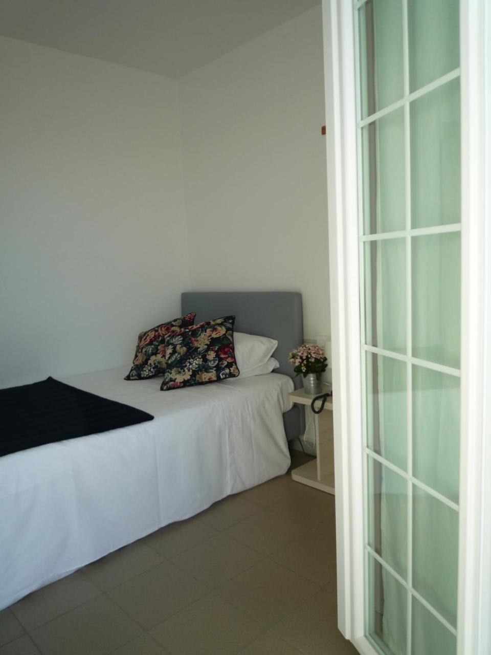 Casa F.A.C.I Hotel Marina di Massa Eksteriør billede
